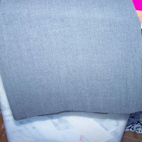 **Final Sale** BCX Light Gray Pant Suit Sz M/9 - Picture 6 of 8